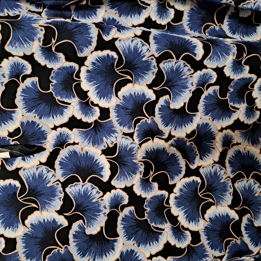 White House Black Market Long Sleeve Blue & White Floral Ruffle Blouse Size 4 - Picture 3 of 6